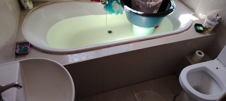 4 Bedroom Property for Sale in Mdantsane Nu 15 Eastern Cape